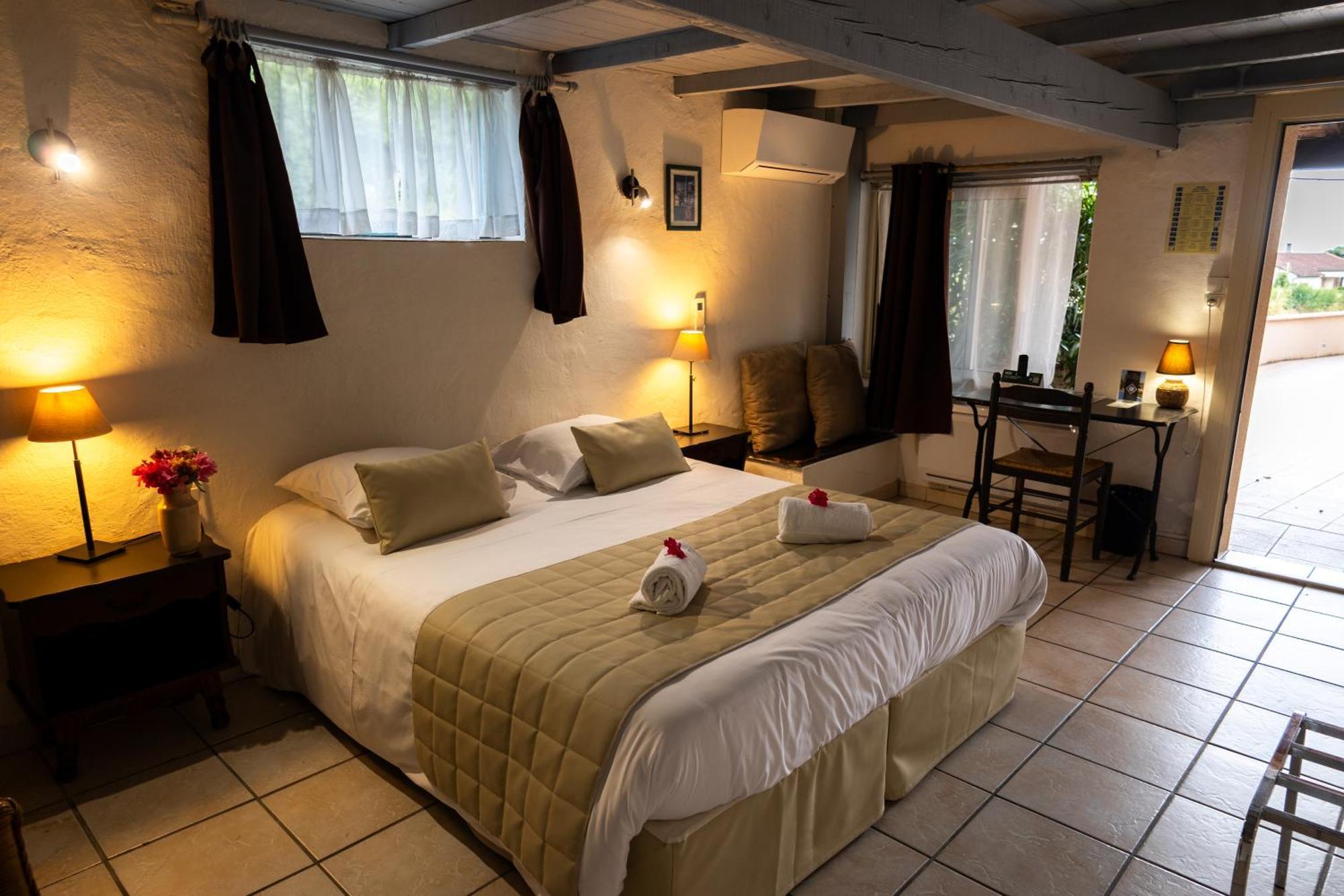 Hotel Logis Des Cretes De Pignols Moissac Exterior foto