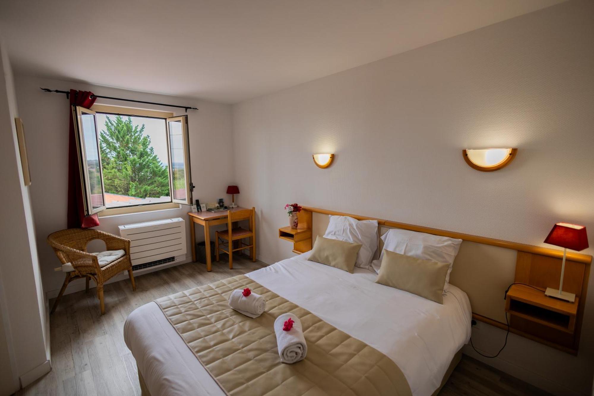 Hotel Logis Des Cretes De Pignols Moissac Exterior foto